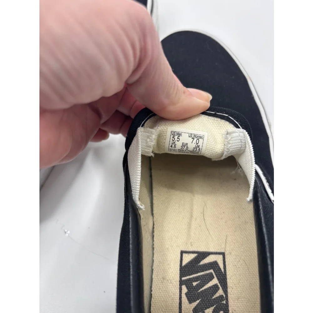 Women's Vans Slip-on Shoes, Black, Size 7 - Picture 6 of 7